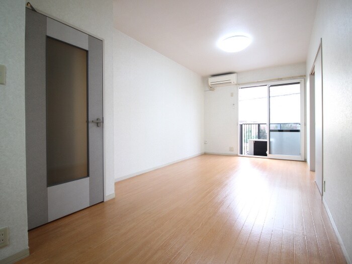 物件内観写真5　(居室)