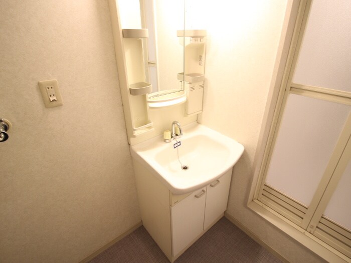 物件内観写真12　(洗面)