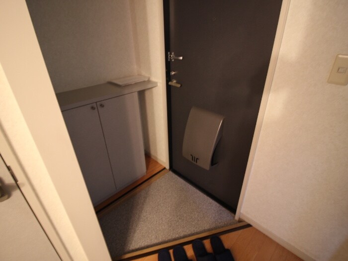物件内観写真15　(玄関)