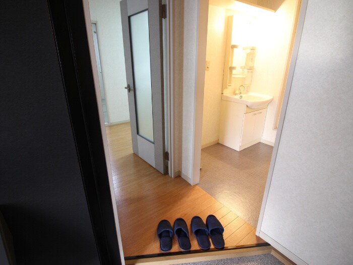 物件内観写真16　(廊下)