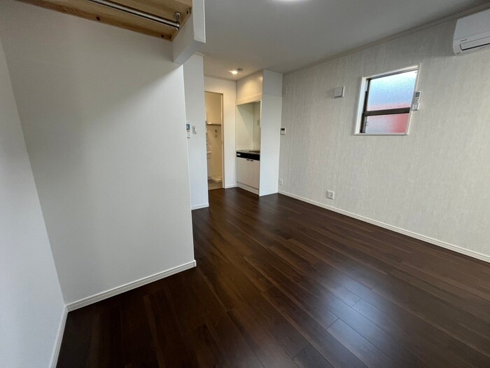 物件内観写真8　(居室)