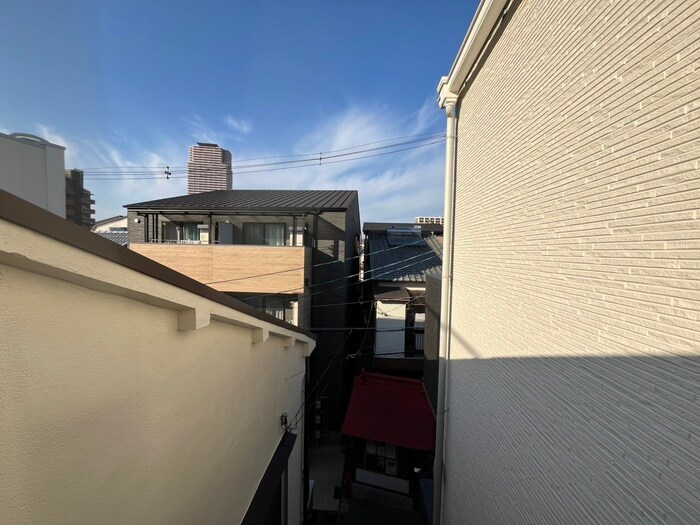 物件内観写真16　(室内からの展望)