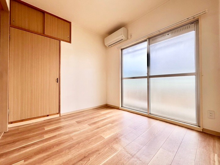 物件内観写真9　(居室)