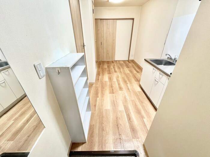 物件内観写真16　(廊下)