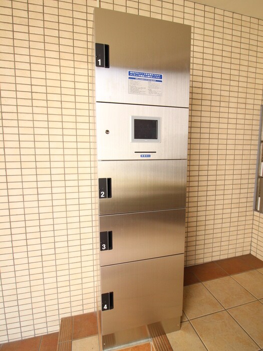 物件外観写真6　(建物設備)