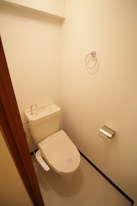 物件内観写真9　(トイレ)