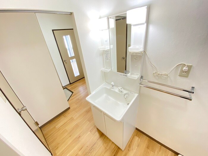 物件内観写真13　(洗面)