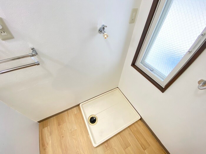 物件内観写真17　(洗濯機置場)