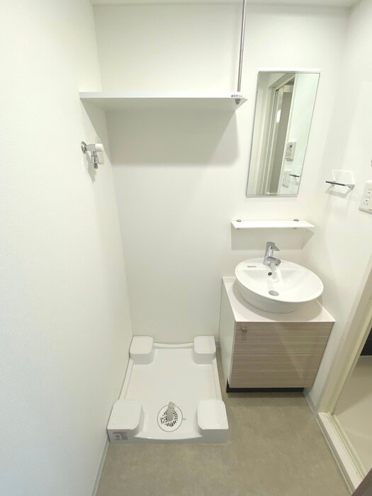 物件内観写真10　(洗濯機置場)