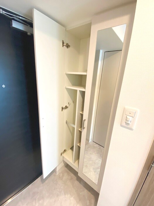 物件内観写真15　(靴箱)