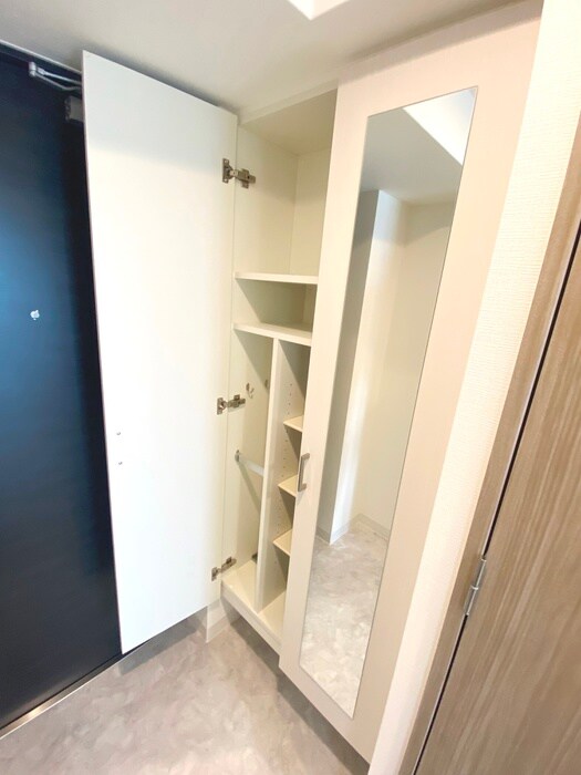 物件内観写真17　(靴箱)