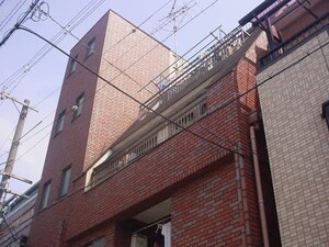岡マンション外観写真