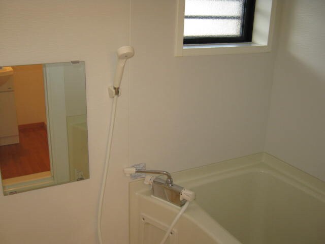 物件内観写真12　(バス／シャワールーム等)