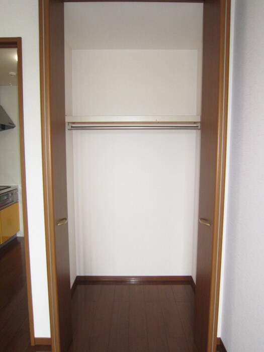 物件内観写真16　(収納)