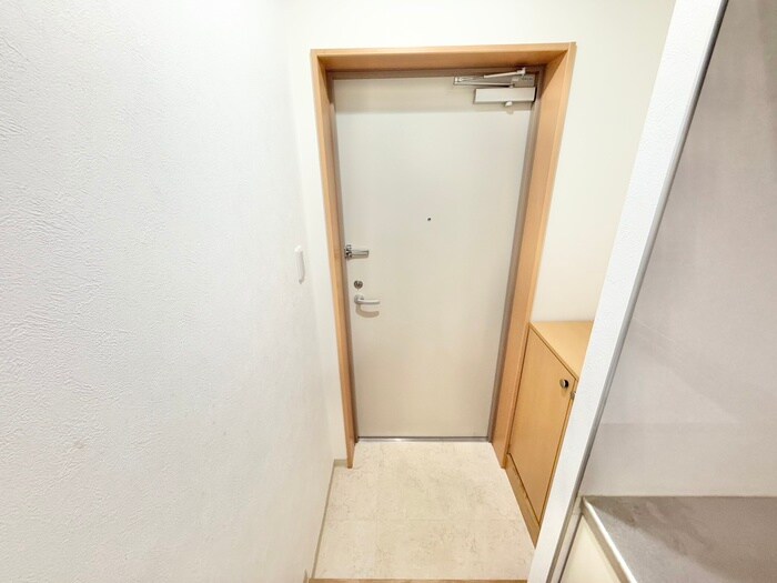 物件内観写真17　(玄関)