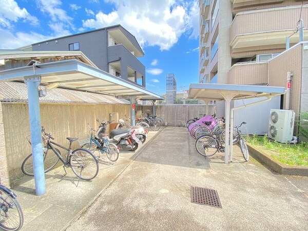 駐輪場