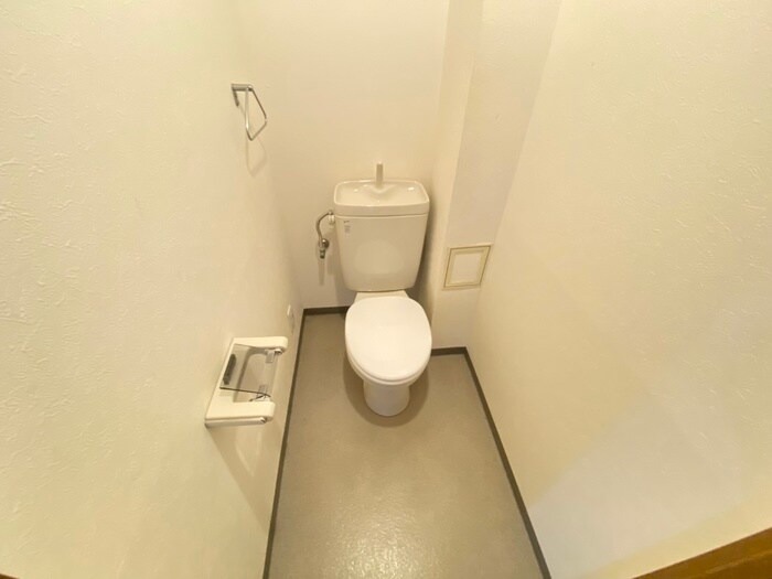 物件内観写真13　(トイレ)