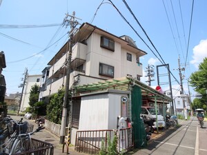 フラワ－パレス牧野外観写真