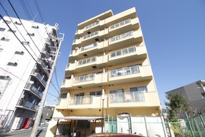 メゾンマカカーラ外観写真