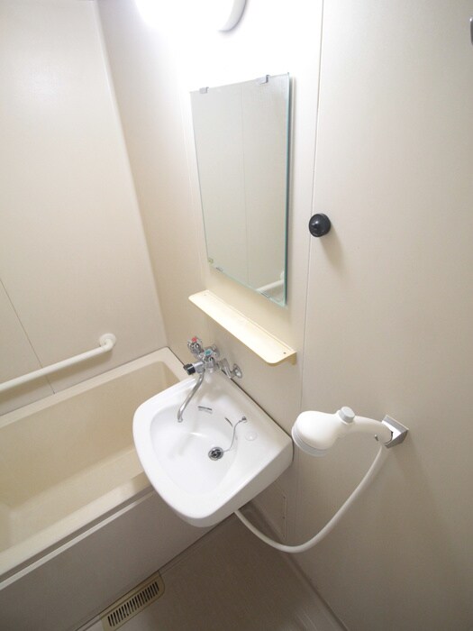 物件内観写真11　(洗面)