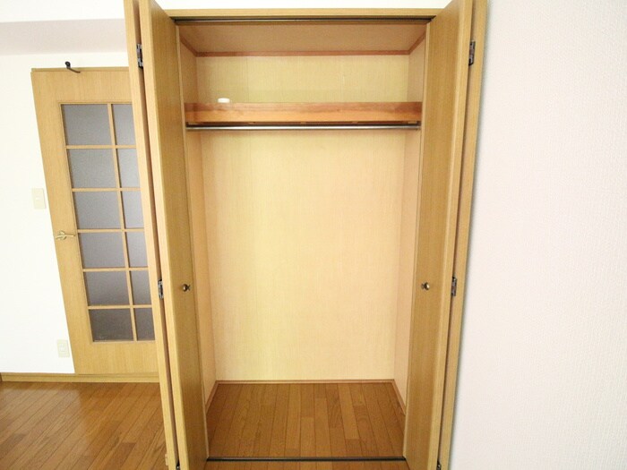 物件内観写真12　(収納)