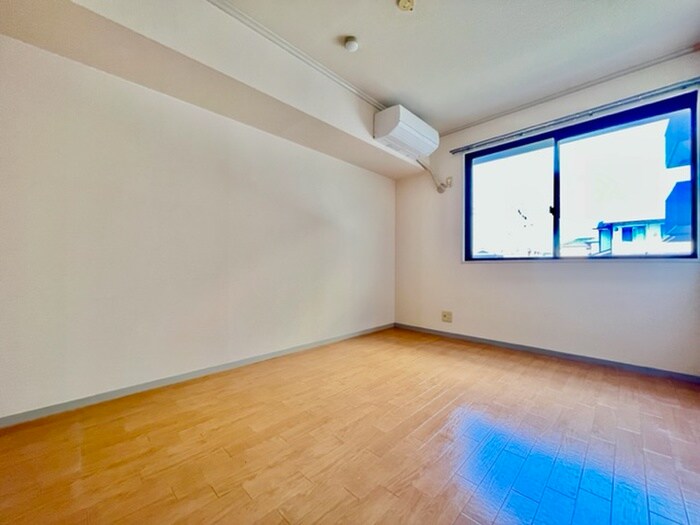 物件内観写真10　(居室)