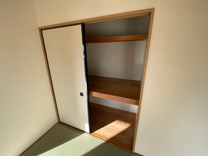 物件内観写真11　(収納)