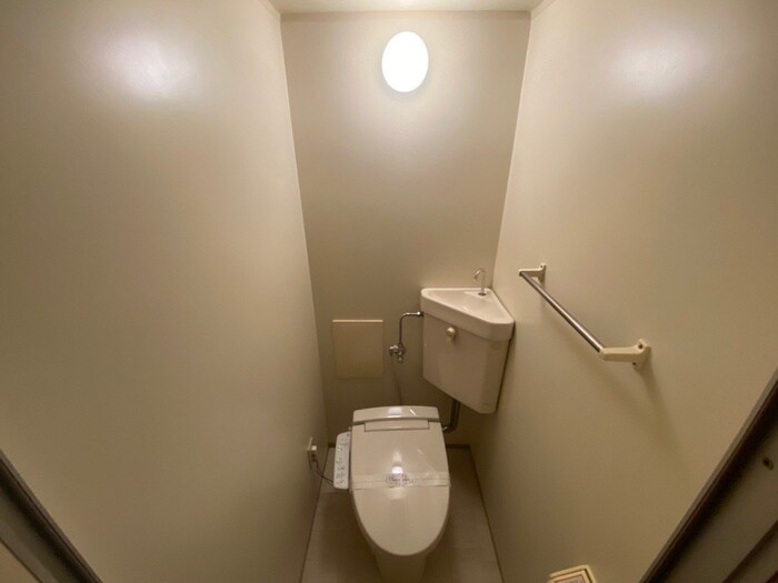 物件内観写真15　(トイレ)