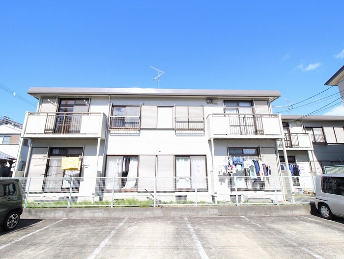 ル－ミ－ハイツＡ棟の物件外観写真