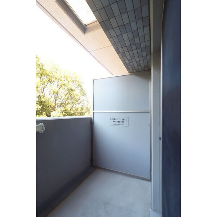 物件内観写真13　(ベランダ・バルコニー)