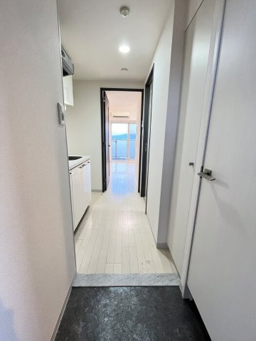 物件内観写真15　(廊下)