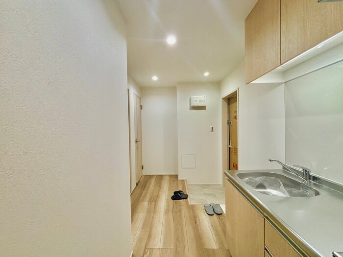 物件内観写真8　(廊下)