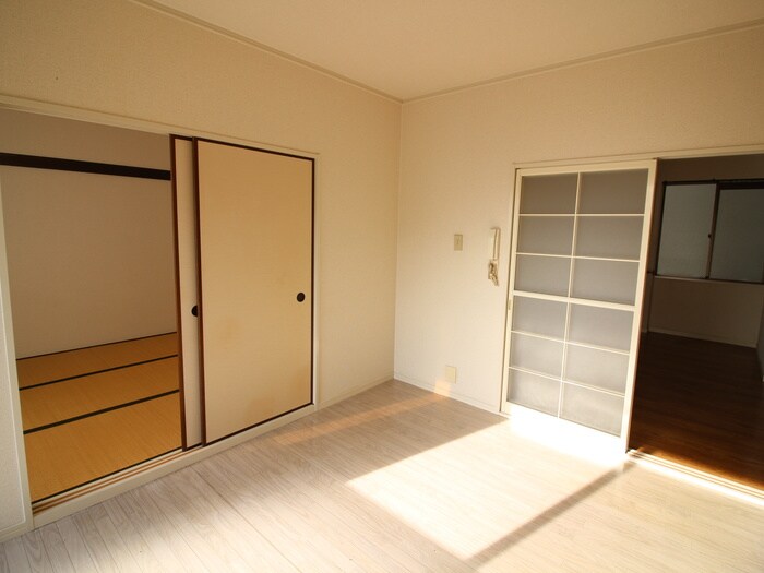 物件内観写真18　(居室)