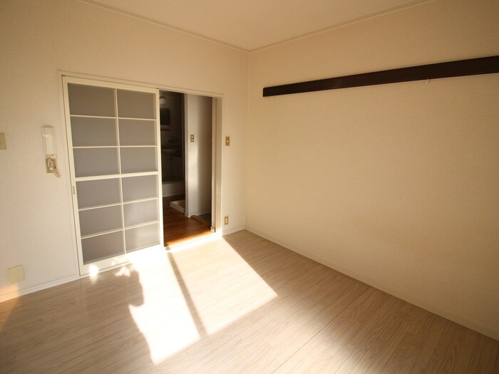物件内観写真19　(居室)