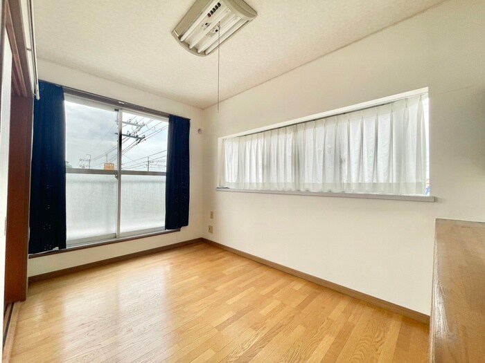 物件内観写真13　(居室)