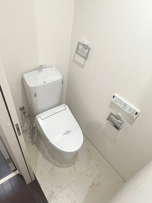 物件内観写真9　(トイレ)