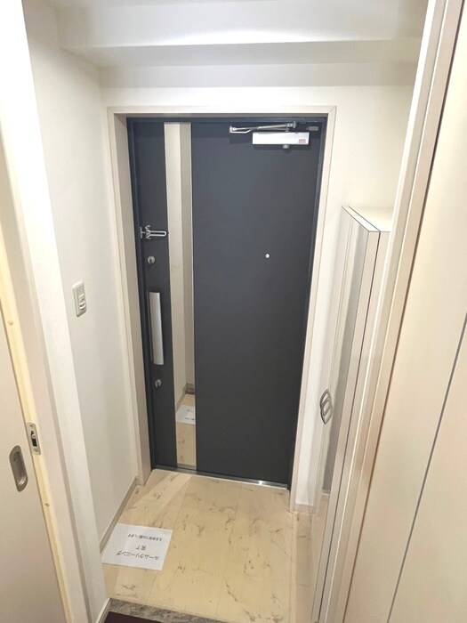 物件内観写真19　(玄関)