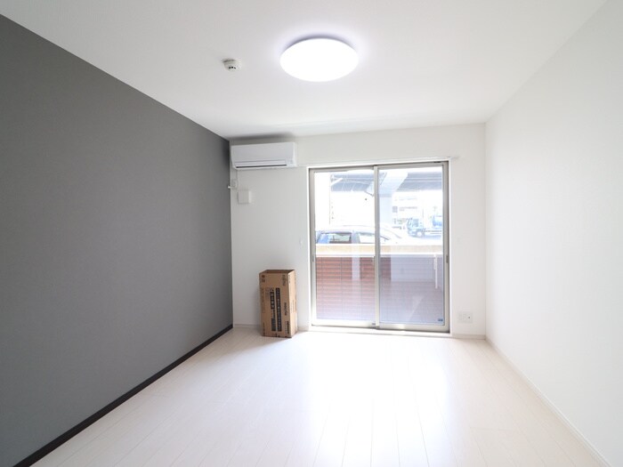 物件内観写真6　(居室)