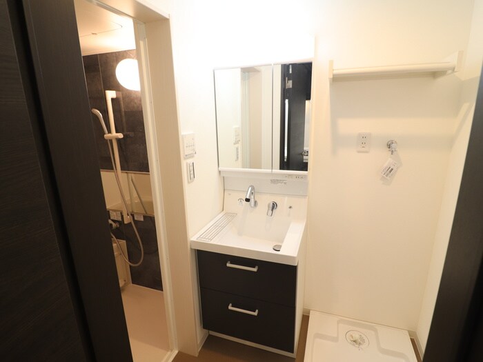 物件内観写真9　(洗面)