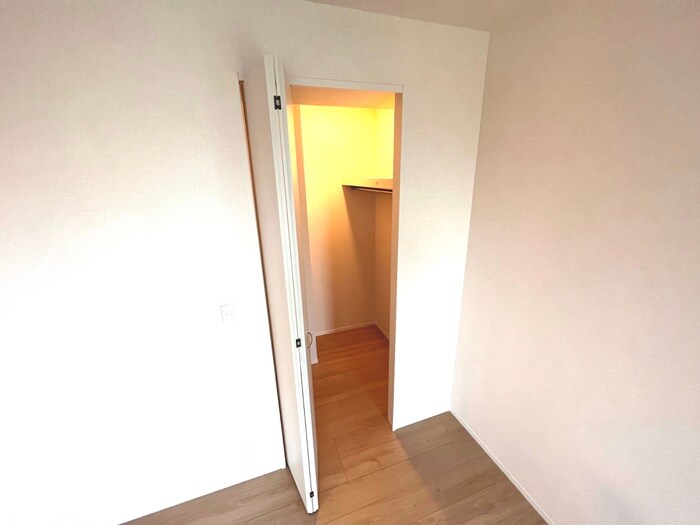 物件内観写真16　(収納)