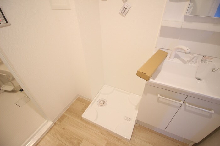 物件内観写真11　(洗濯機置場)