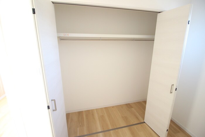 物件内観写真16　(収納)