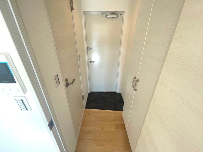 物件内観写真18　(玄関)