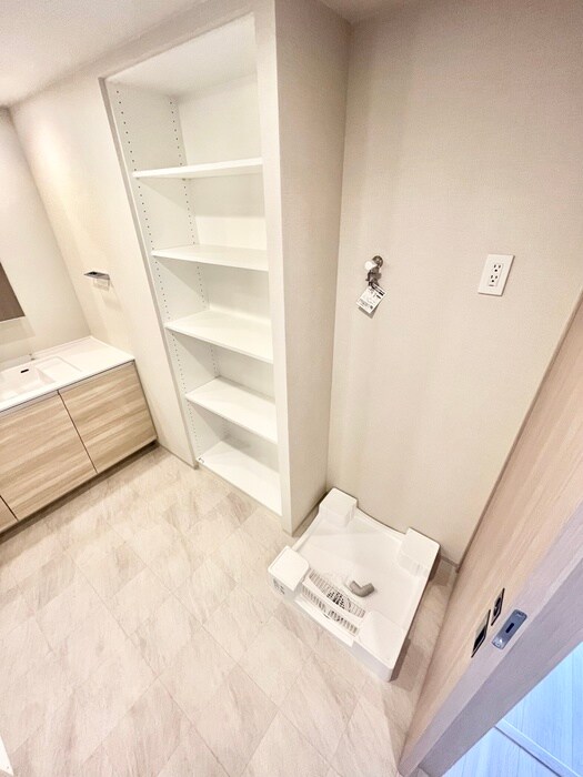 物件内観写真20　(洗濯機置場)