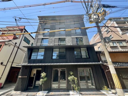 プラウレーヴ富小路外観写真