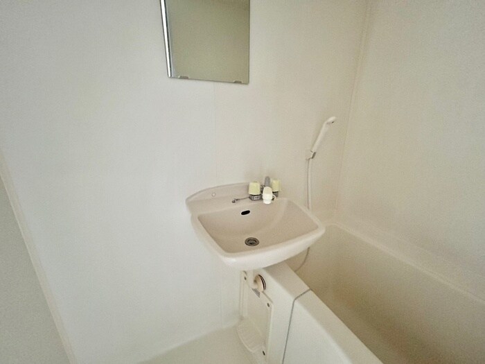 物件内観写真11　(洗面)