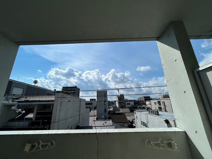 物件内観写真15　(室内からの展望)