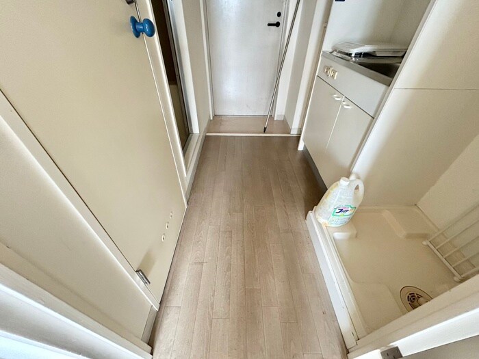 物件内観写真19　(廊下)