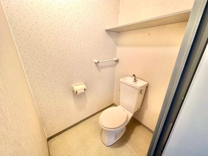 物件内観写真15　(トイレ)