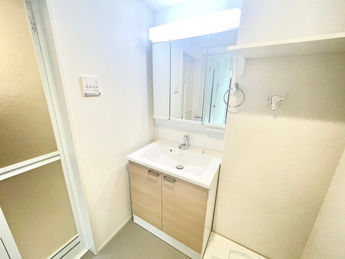 物件内観写真16　(洗面)